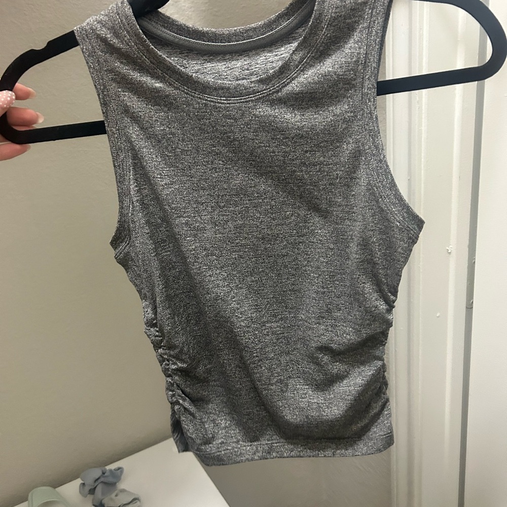 Lululemon workout top